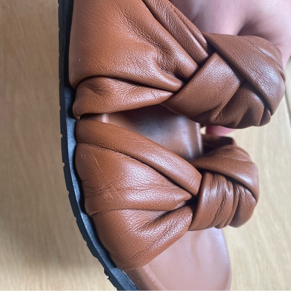 Dear Frances Tye Slides, Hazelnut, 38 - Picture 5 of 8